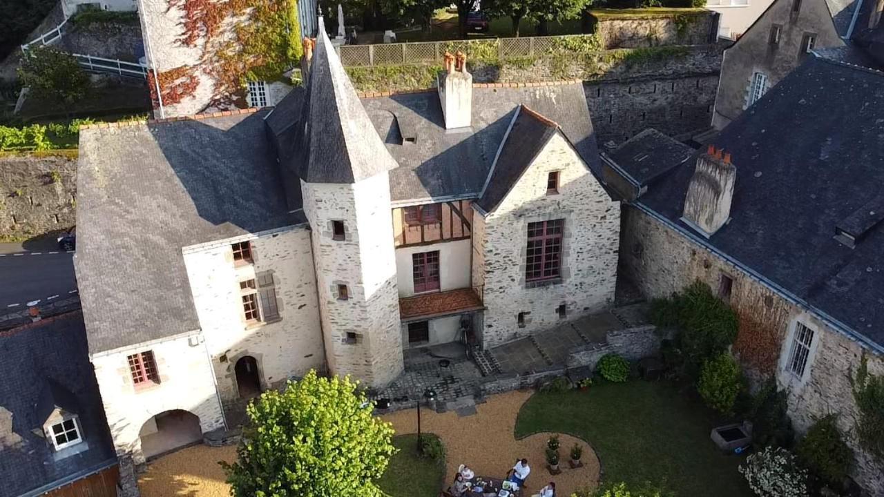 Bed and Breakfast Le logis du Vassal à Laval  Extérieur photo