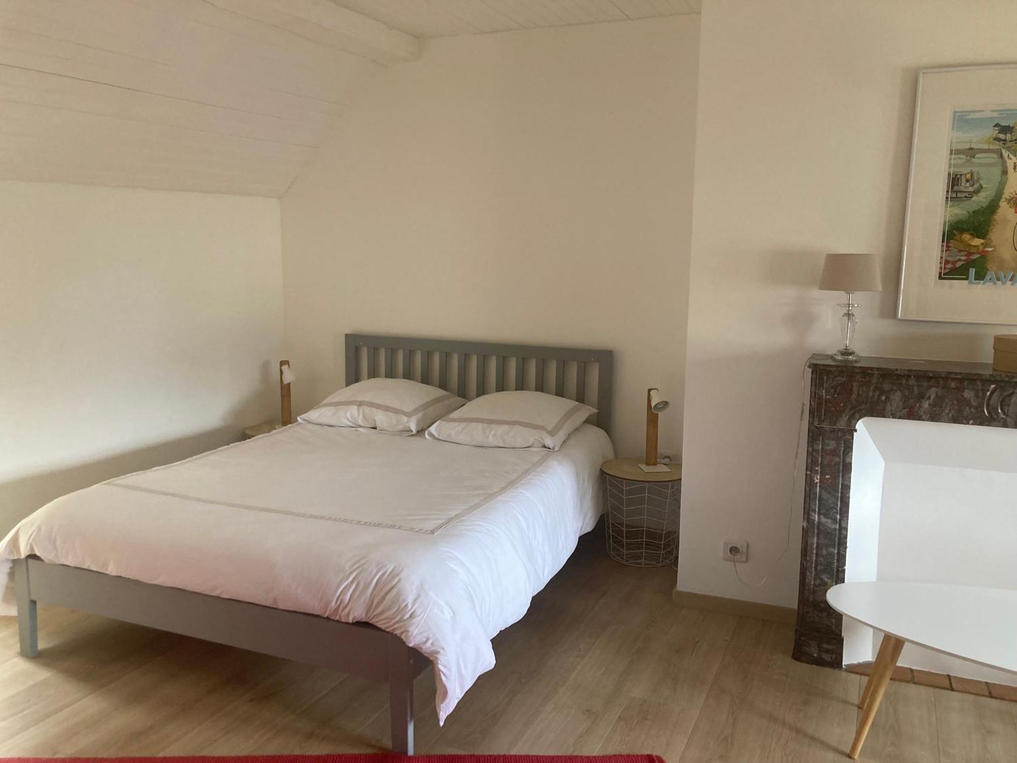 Bed and Breakfast Le logis du Vassal à Laval  Extérieur photo
